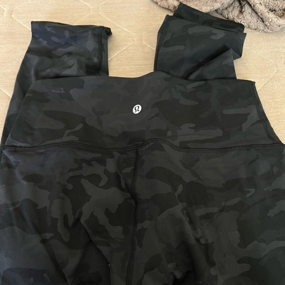Lululemon Wunder under leggings 25”